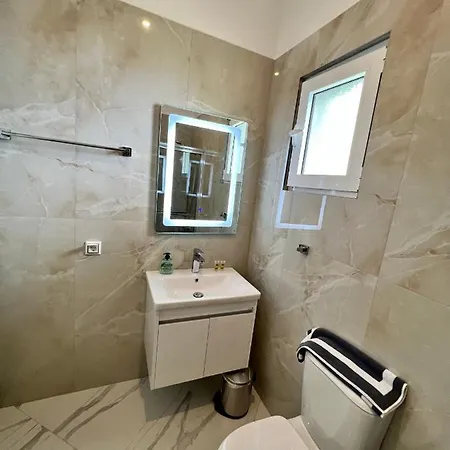 Oscar's Drymades * Dhërmi