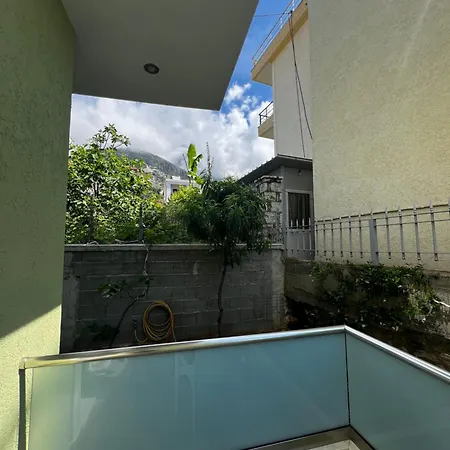 Oscar's Drymades Apartmán