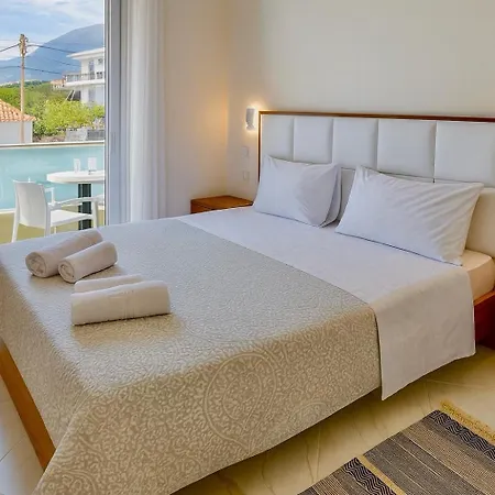 Oscar's Drymades Daire *