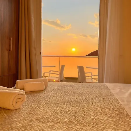 Oscar's Drymades * Dhërmi