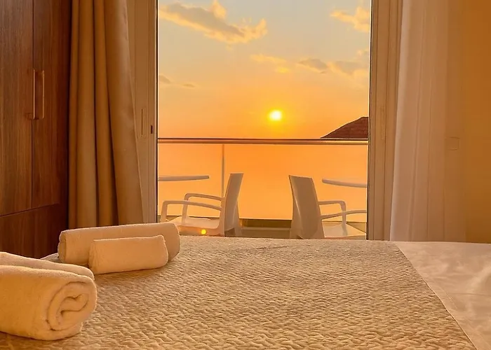 Oscar's Drymades * Dhërmi