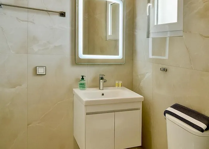 Oscar's Drymades 公寓 Dhërmi